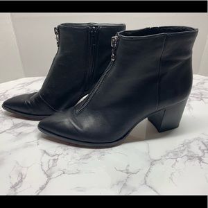 Sole Society Black DESIRAY Zipper Booties